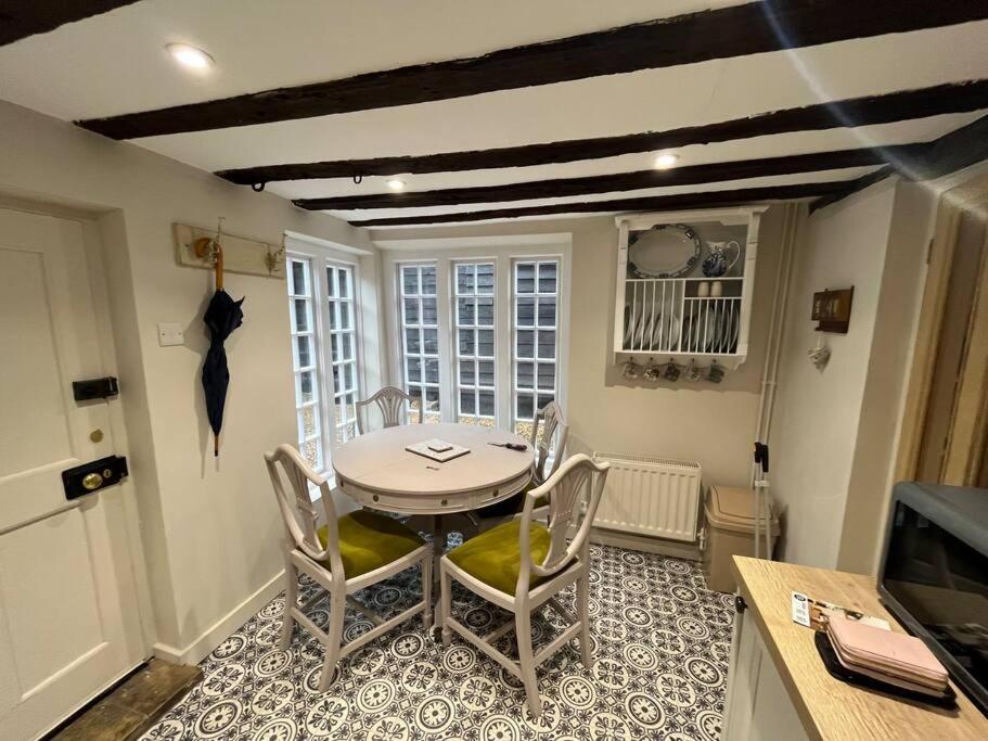 Historic Cambridgeshire Cottage Ґодманчестер Екстер'єр фото