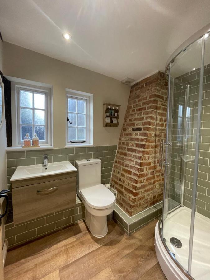 Historic Cambridgeshire Cottage Ґодманчестер Екстер'єр фото
